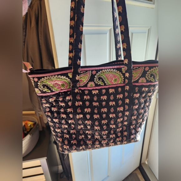Vera Bradley Bag - Picture 2 of 4